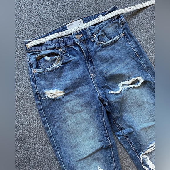 Garage | Women's Ripped Mom Jeans - Picture 4 of 7